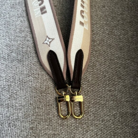 Louis Vuitton Jacquard Strap - Picture 7 of 9